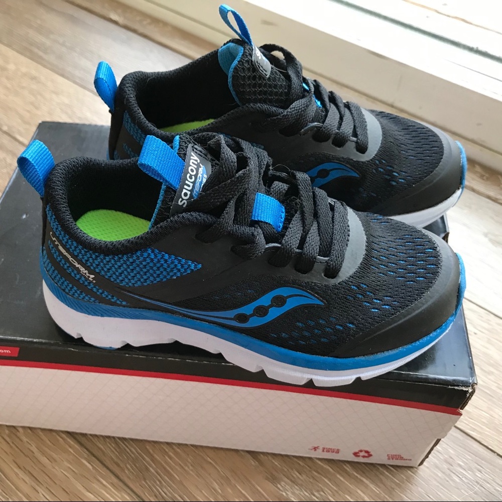 Saucony kids shoes sneakers size 10.5W